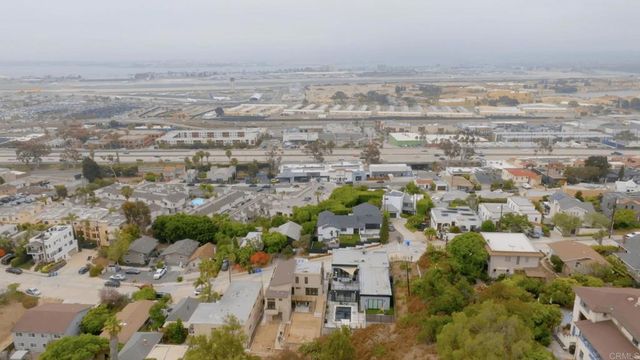 1891 Titus Street, San Diego, CA 92110