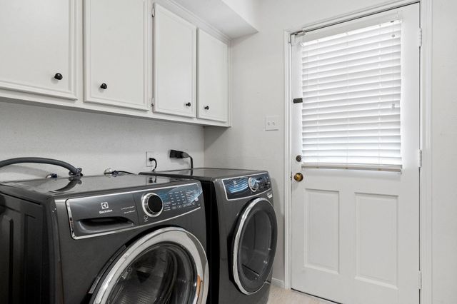 727 Bunker Hill Road 15, Houston, TX 77024