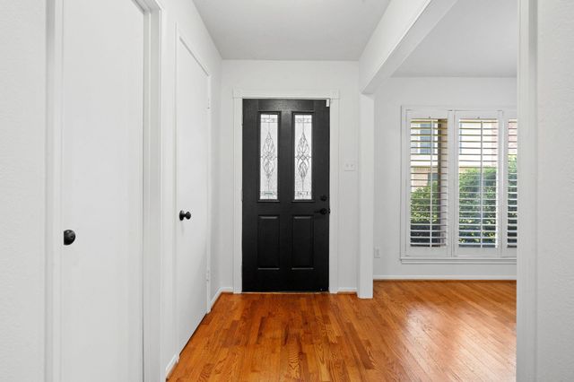 727 Bunker Hill Road 15, Houston, TX 77024