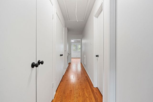727 Bunker Hill Road 15, Houston, TX 77024