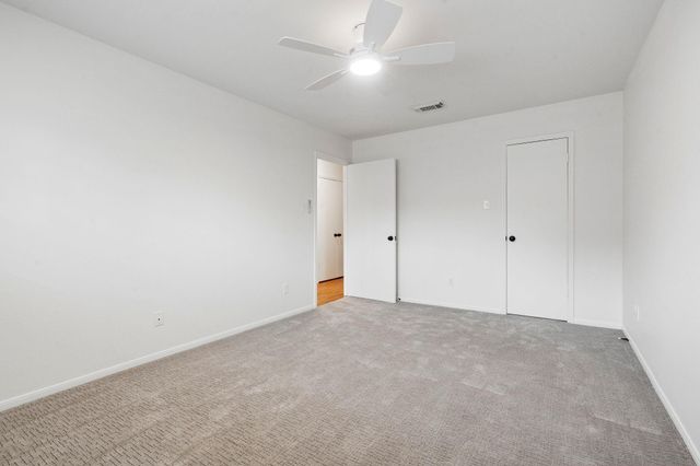 727 Bunker Hill Road 15, Houston, TX 77024