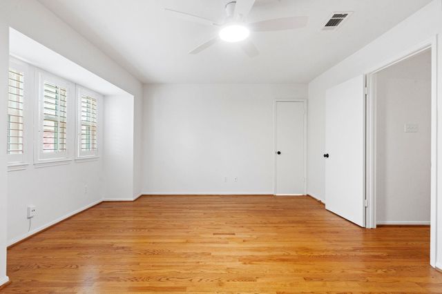 727 Bunker Hill Road 15, Houston, TX 77024