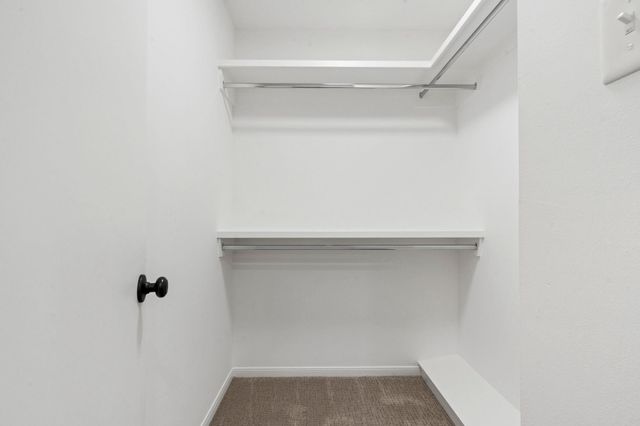 727 Bunker Hill Road 15, Houston, TX 77024