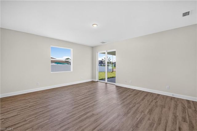634 NW 26th ST, Cape Coral, FL 33993