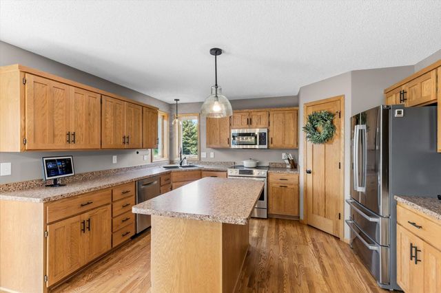 3554 122nd Circle NE, Blaine, MN 55449