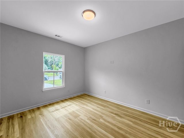 23 FLUKE Avenue, Savannah, GA 31405