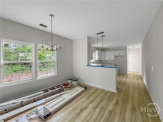 23 FLUKE Avenue, Savannah, GA 31405