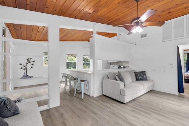 115 Fontaine Drive, Plantation Key, FL 33070