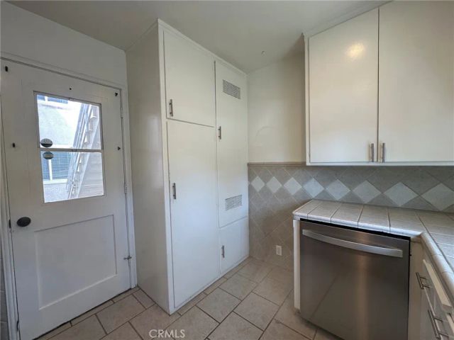 125 Nieto Avenue, Long Beach, CA 90803