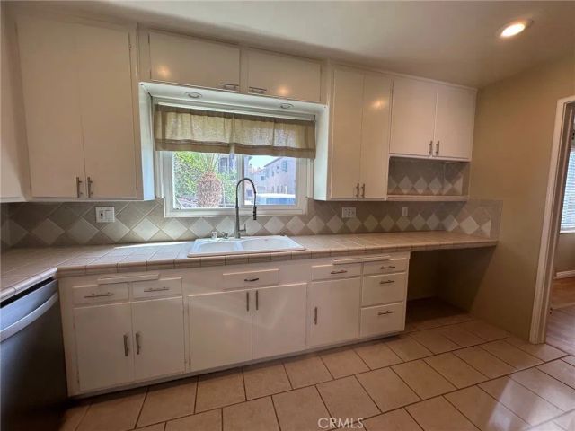 125 Nieto Avenue, Long Beach, CA 90803