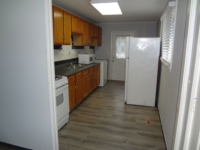 113 Hickory Drive, Carpentersville, IL 60110