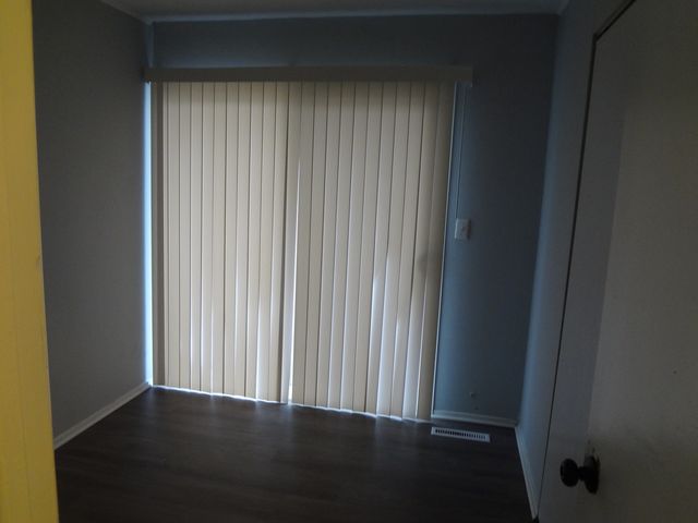 113 Hickory Drive, Carpentersville, IL 60110