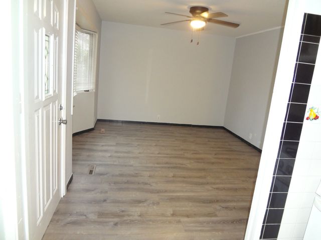 113 Hickory Drive, Carpentersville, IL 60110