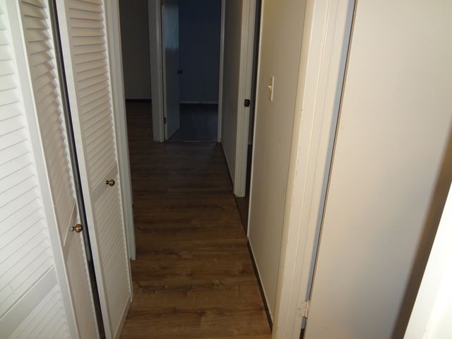 113 Hickory Drive, Carpentersville, IL 60110