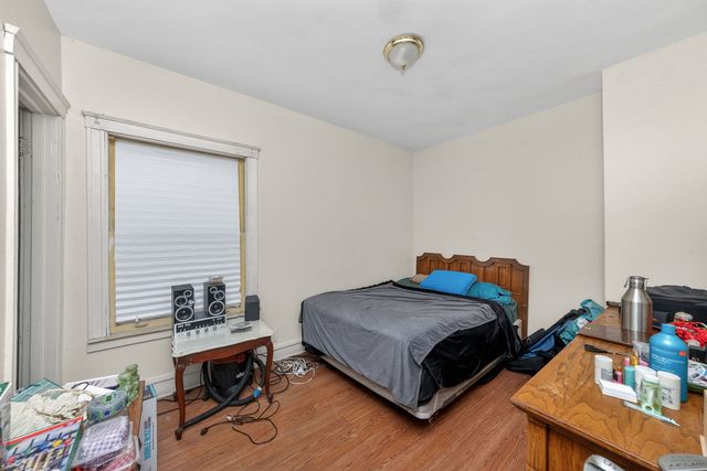 7717 S Luella Avenue, Chicago, IL 60649