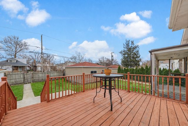 7717 S Luella Avenue, Chicago, IL 60649