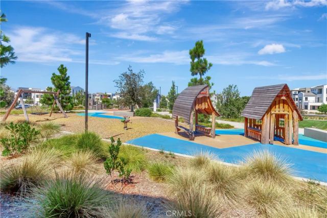 142 Yellow Daisy, Irvine, CA 92618
