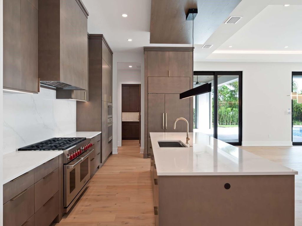 Image 12 of property listing at 11043 CROMWELL ROAD, Orlando, FL 32827