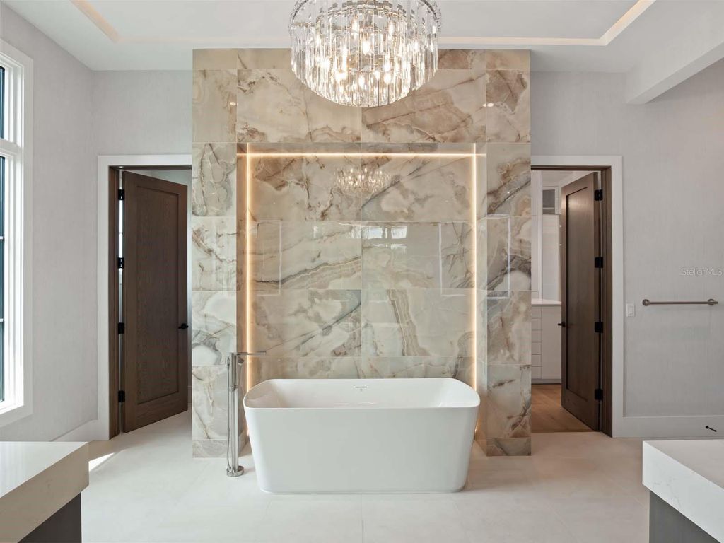 Image 20 of property listing at 11043 CROMWELL ROAD, Orlando, FL 32827