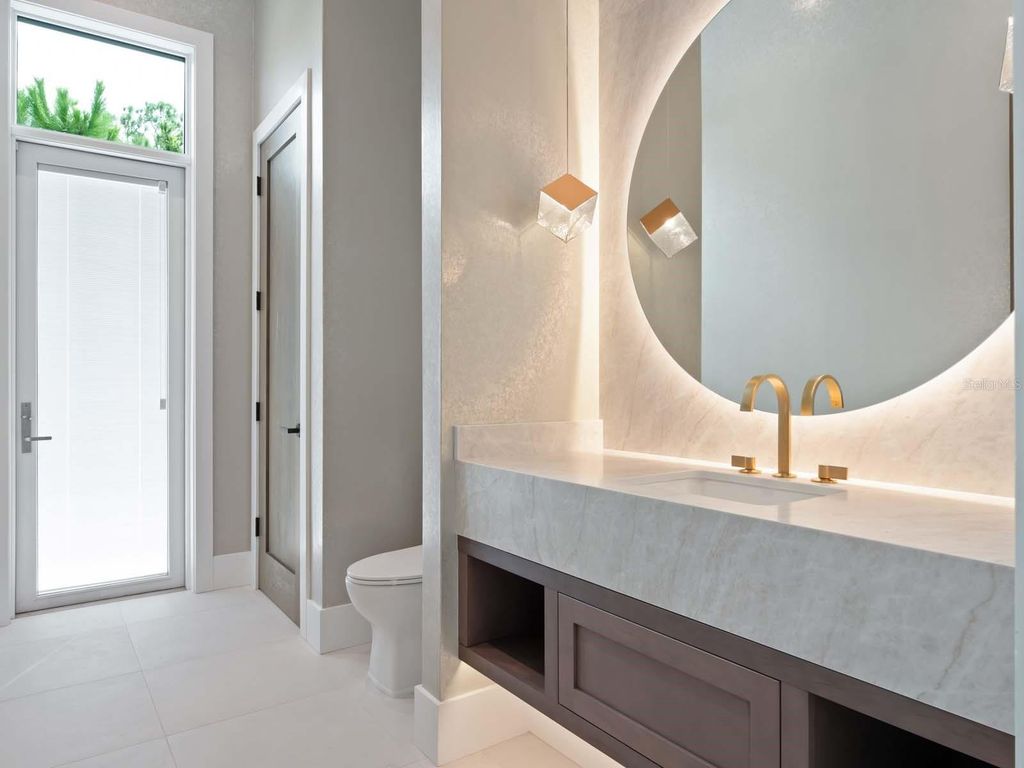 Image 23 of property listing at 11043 CROMWELL ROAD, Orlando, FL 32827