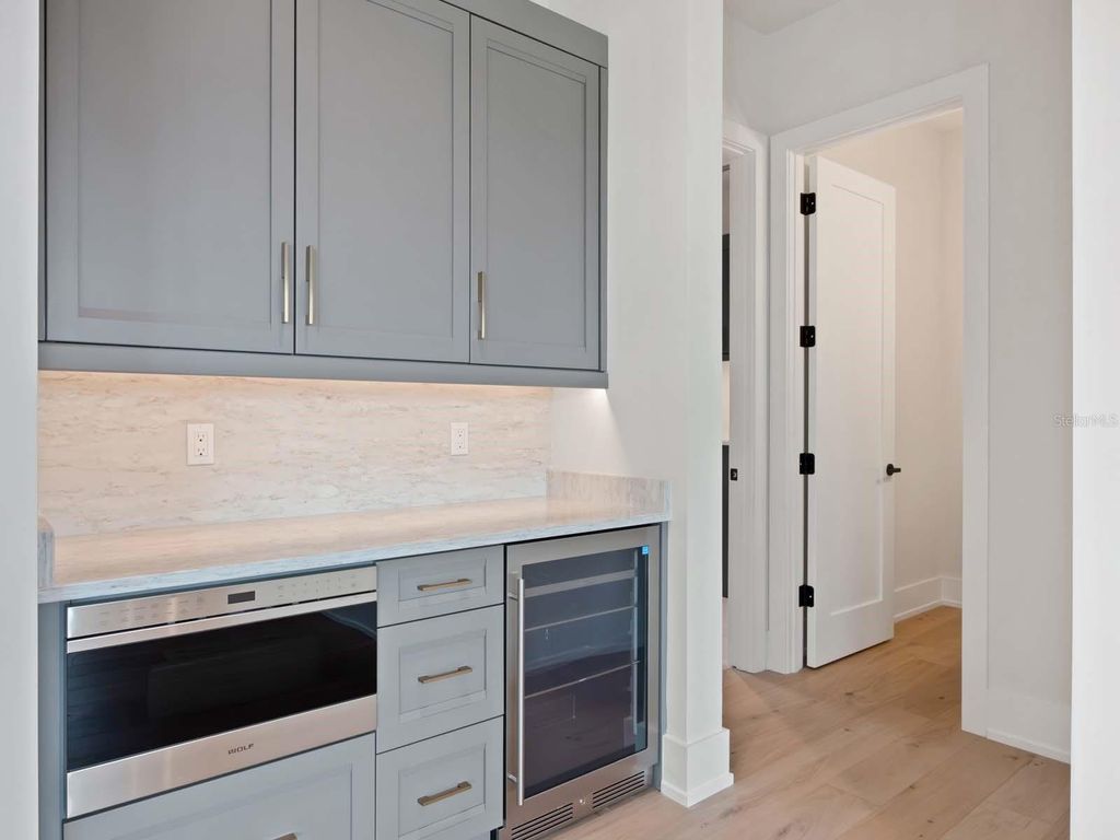 Image 34 of property listing at 11043 CROMWELL ROAD, Orlando, FL 32827