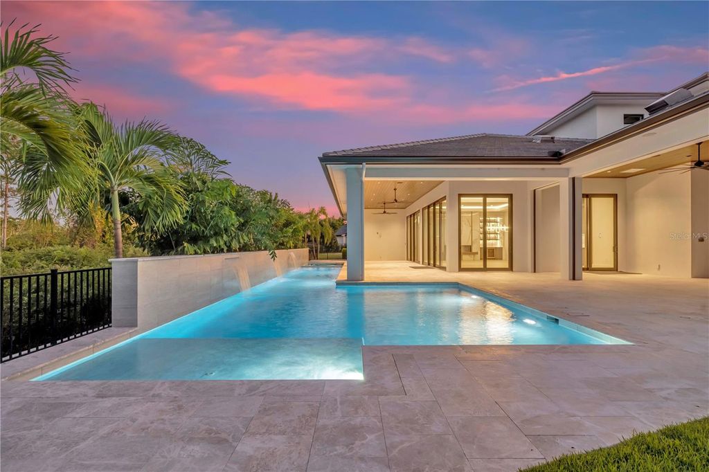 Image 43 of property listing at 11043 CROMWELL ROAD, Orlando, FL 32827