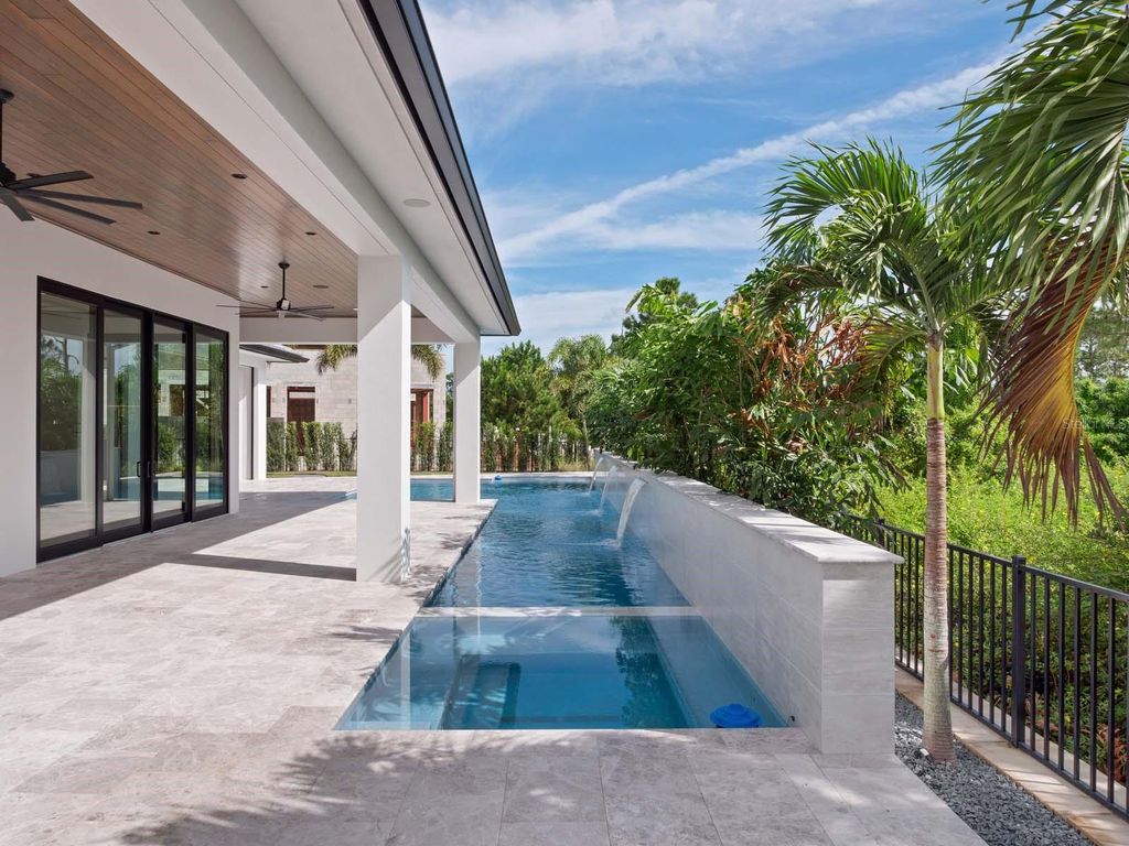 Image 56 of property listing at 11043 CROMWELL ROAD, Orlando, FL 32827