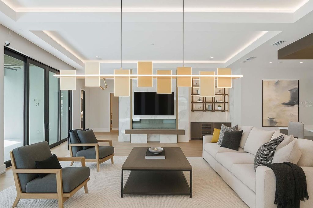 Image 8 of property listing at 11043 CROMWELL ROAD, Orlando, FL 32827