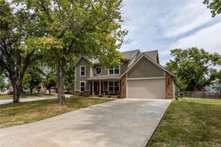 11602 S Lennox Circle, Olathe, KS 66061