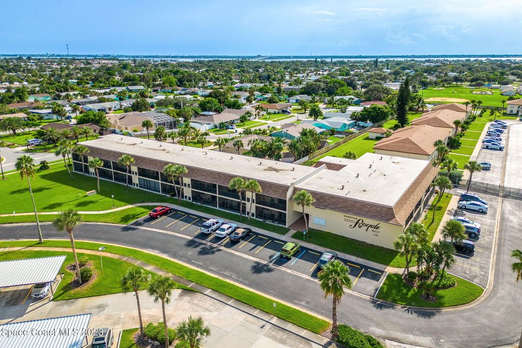 416 School Road S 101, Indian Harbour Beach, FL 32937