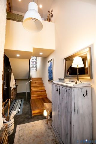 235 N Main, Farmville, VA 23901