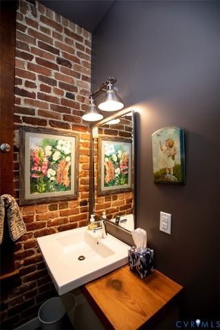 235 N Main, Farmville, VA 23901