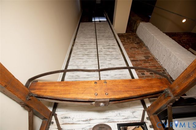 235 N Main, Farmville, VA 23901