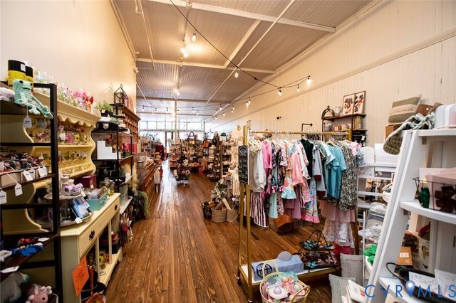 235 N Main, Farmville, VA 23901