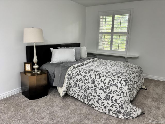 38552 Macintosh Court, Clinton Charter Township, MI 48036