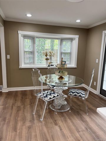38552 Macintosh Court, Clinton Charter Township, MI 48036
