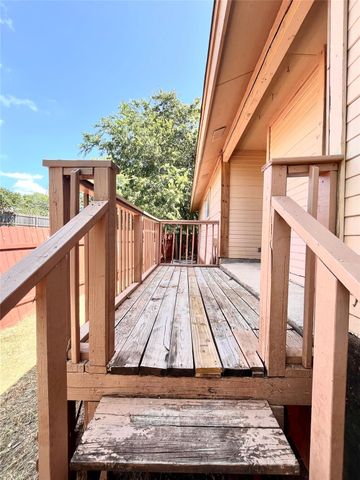 2802 Aftonshire WAY B, Austin, TX 78748