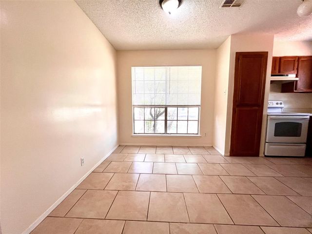 2802 Aftonshire WAY B, Austin, TX 78748