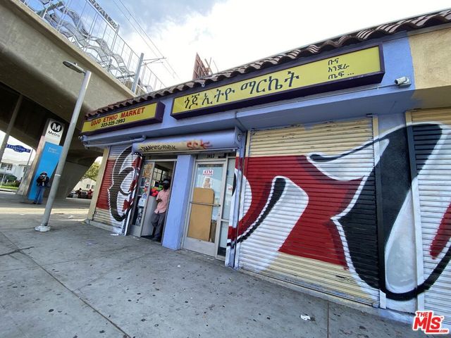 5112 W Jefferson Boulevard, Los Angeles, CA 90016