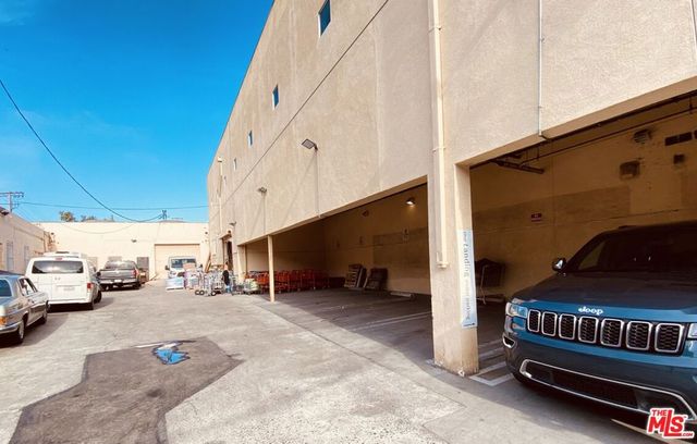 5112 W Jefferson Boulevard, Los Angeles, CA 90016