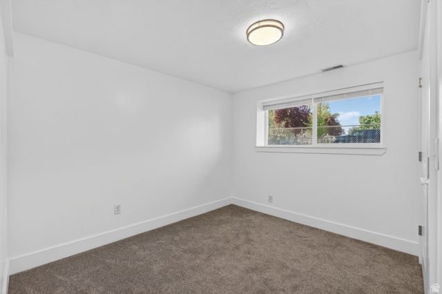 627 E HILO ST, Sandy, UT 84070