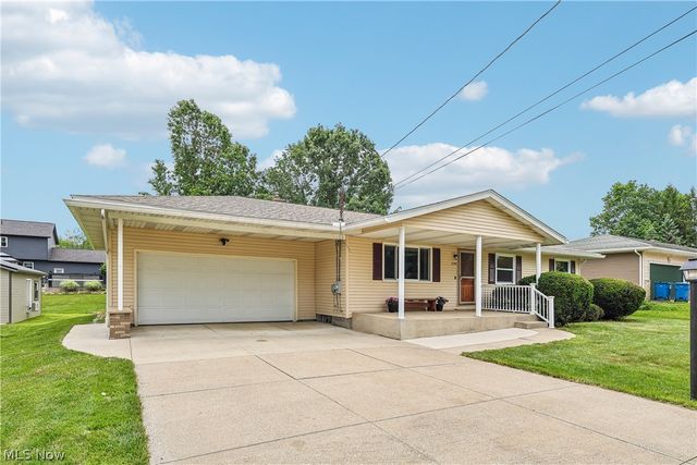 2758 Shellhart Road, Norton, OH 44203