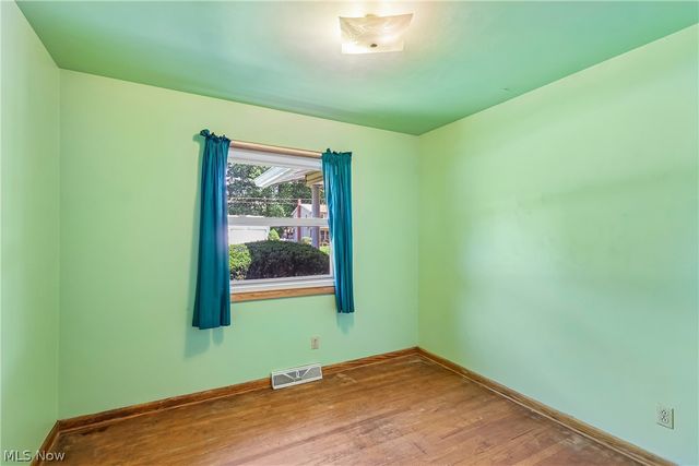 2758 Shellhart Road, Norton, OH 44203