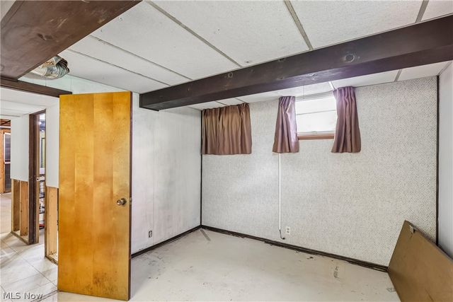 2758 Shellhart Road, Norton, OH 44203
