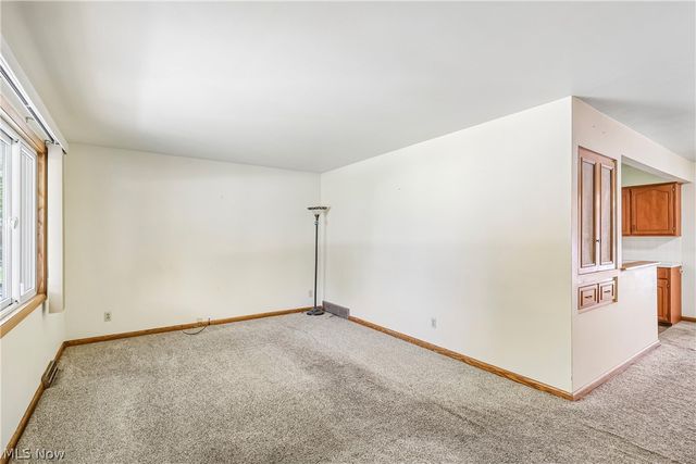 2758 Shellhart Road, Norton, OH 44203