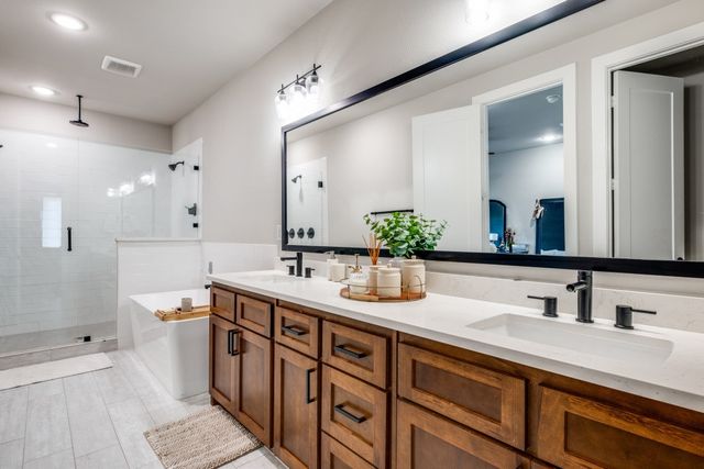 1450 Elevado Drive, Dallas, TX 75212