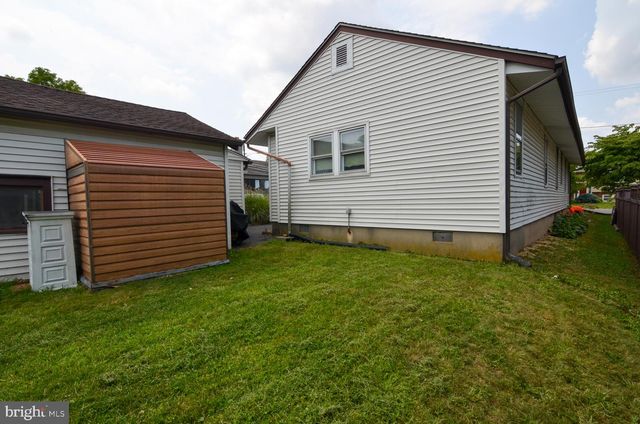 40 LANSING AVE, Hamilton, NJ 08619