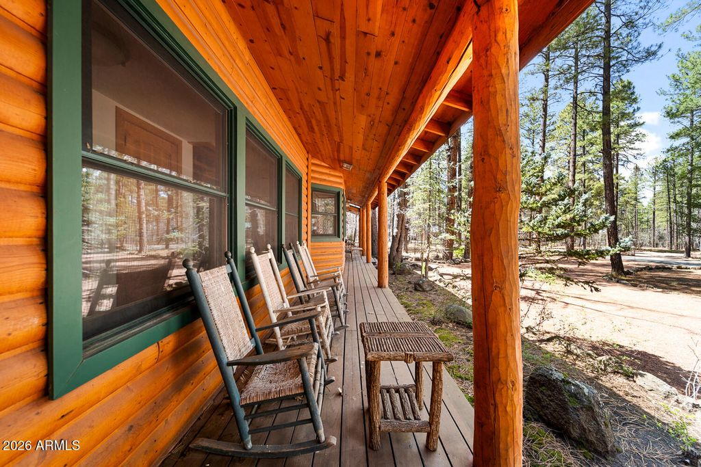 Image 10 of property listing at 2539 BUTTERFLY Lane, Pinetop, AZ 85935