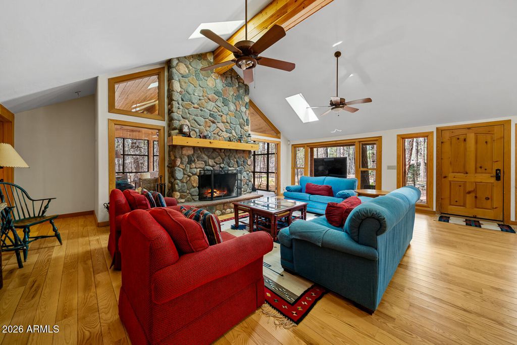 Image 14 of property listing at 2539 BUTTERFLY Lane, Pinetop, AZ 85935