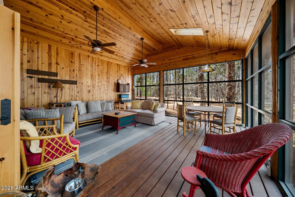 Image 17 of property listing at 2539 BUTTERFLY Lane, Pinetop, AZ 85935